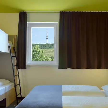 호텔 B&B Hotel Trier *