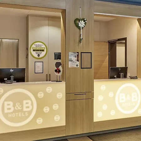 B&B Hotel Trier 호텔 *